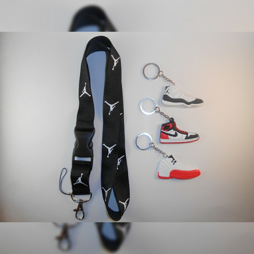Jordan lanyard with 3 keychains. New!